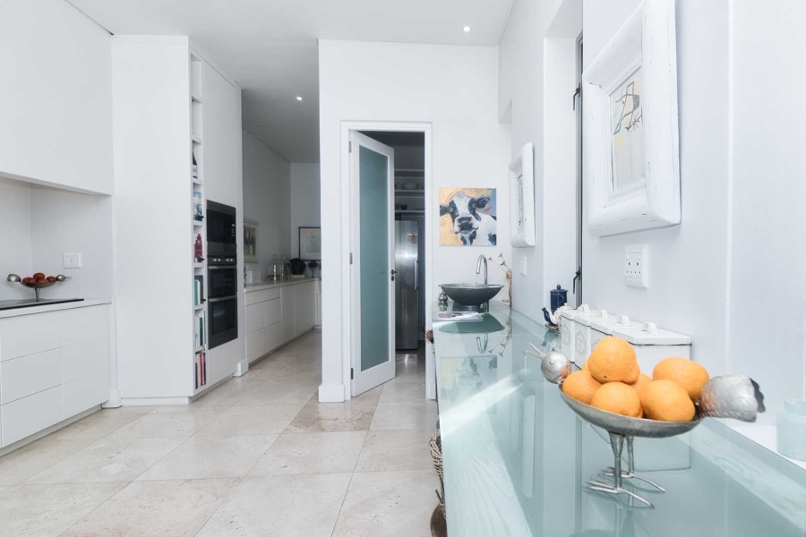 3 Bedroom Property for Sale in Fernkloof Estate Western Cape